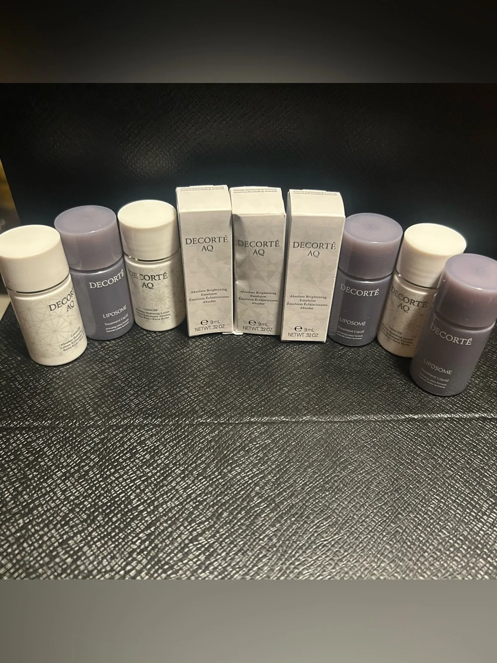 DECORTÉ AQ Absolute Brightening Emulsion + Liposome + Hydrating Lotion Set 9 Pc